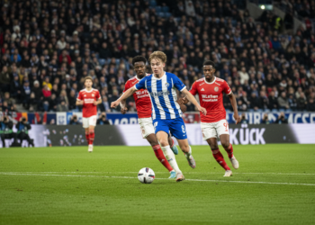 Lucas Bergvall fuels Chelsea and Arsenal £50m transfer battle