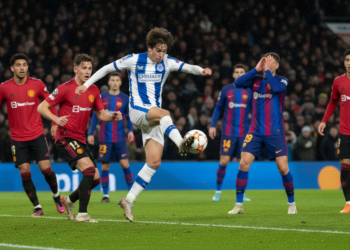 Eduardo Conceicao attracts Manchester United €40m offer as Barcelona deny interest