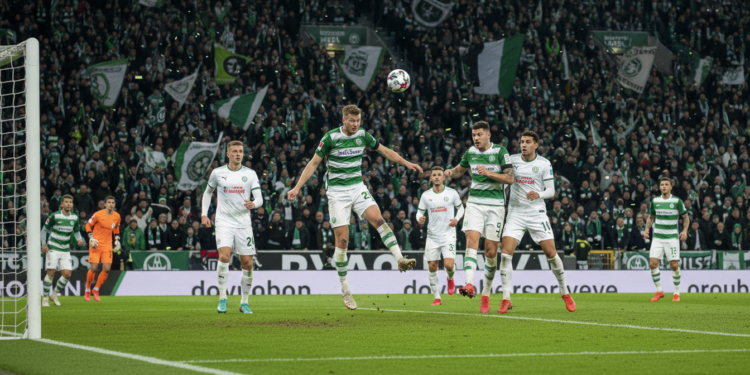 Wolfsburg need a win against Borussia Mönchengladbach to boost survival hopes