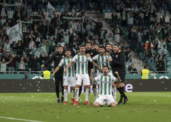 Elche secures first away win of LaLiga season, climbs clear of relegation