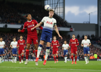 Liverpool ready to match Spurs' £82m price for Micky van de Ven