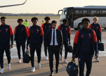 Arsenal travel to West Ham seeking to extend Premier League lead