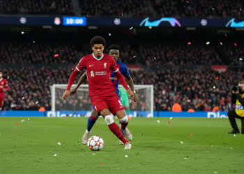 Liverpool poised to launch £70m bid for Barcelona defender Jules Kounde