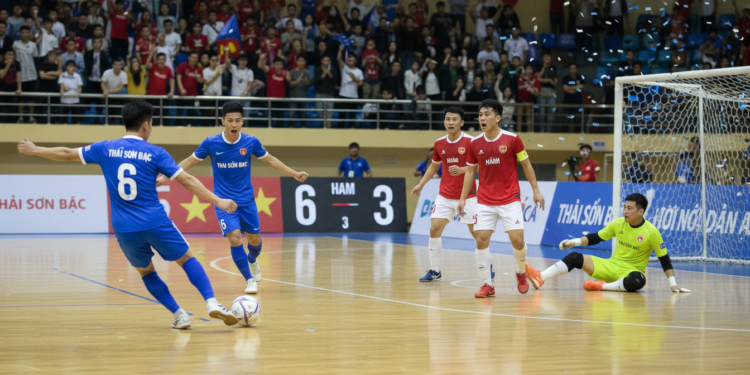 Thai Son Bac thrash Hanoi 6-3 in HDBank National Futsal opener