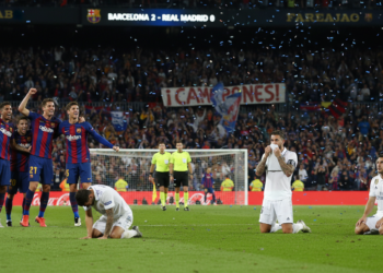 Barcelona defeat Real Madrid 2-0 in final El Clasico, deny La Liga title