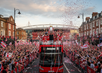 Arsenal Celebrate Premier League Win in North London Despite Champions League Loss