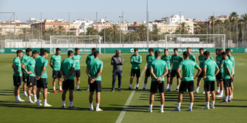 Betis Adopts Cautious Transfer Strategy Ahead of Champions League Campaign