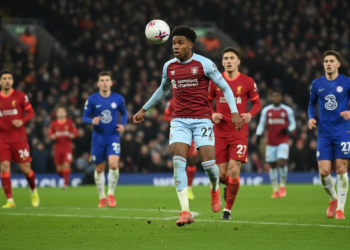 Maxime Esteve Emerges as Liverpool and Chelsea Pursue £24m Burnley Defender