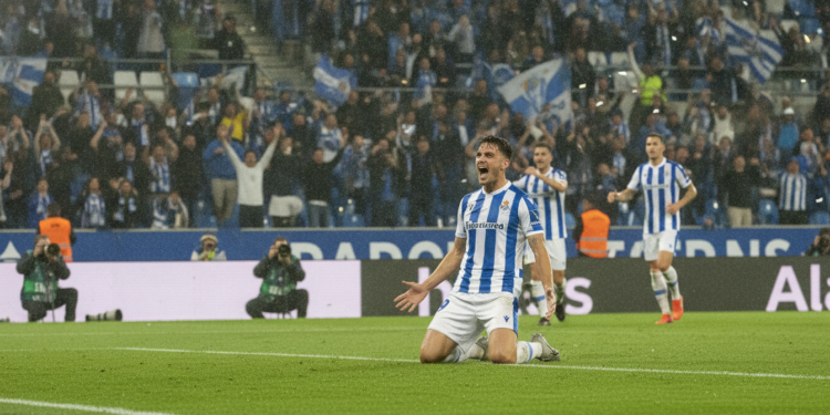 Deportivo Alavés secures 1-0 win at Real Oviedo with Toni Martínez strike