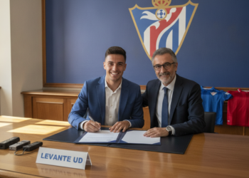 Enzo Bardeli signs for Levante until 2029 reunited with Luis Castro