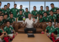 Mexico coach Javier Aguirre calls ceasefire on smartphone ban