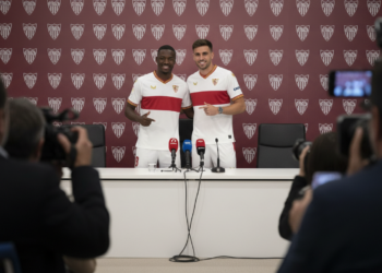 Sevilla FC unveils 2026-27 home kit honoring centenary club crest
