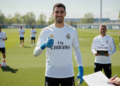 Courtois cleared of groin injury and set to sign Real Madrid extension