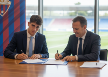 Hugo Sotelo set to join Levante on loan with optional buy clause