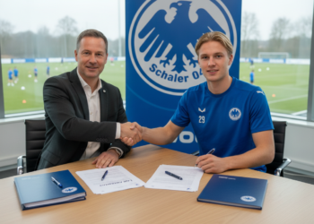Schalke close in on Jesper Lindstrøm loan from Napoli with buy option