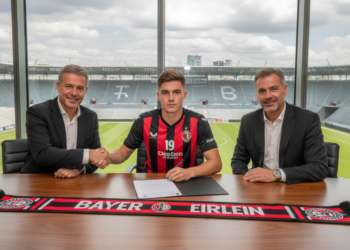 Bayer Leverkusen agree €2m deal to sign 19-year-old Luca Erlein